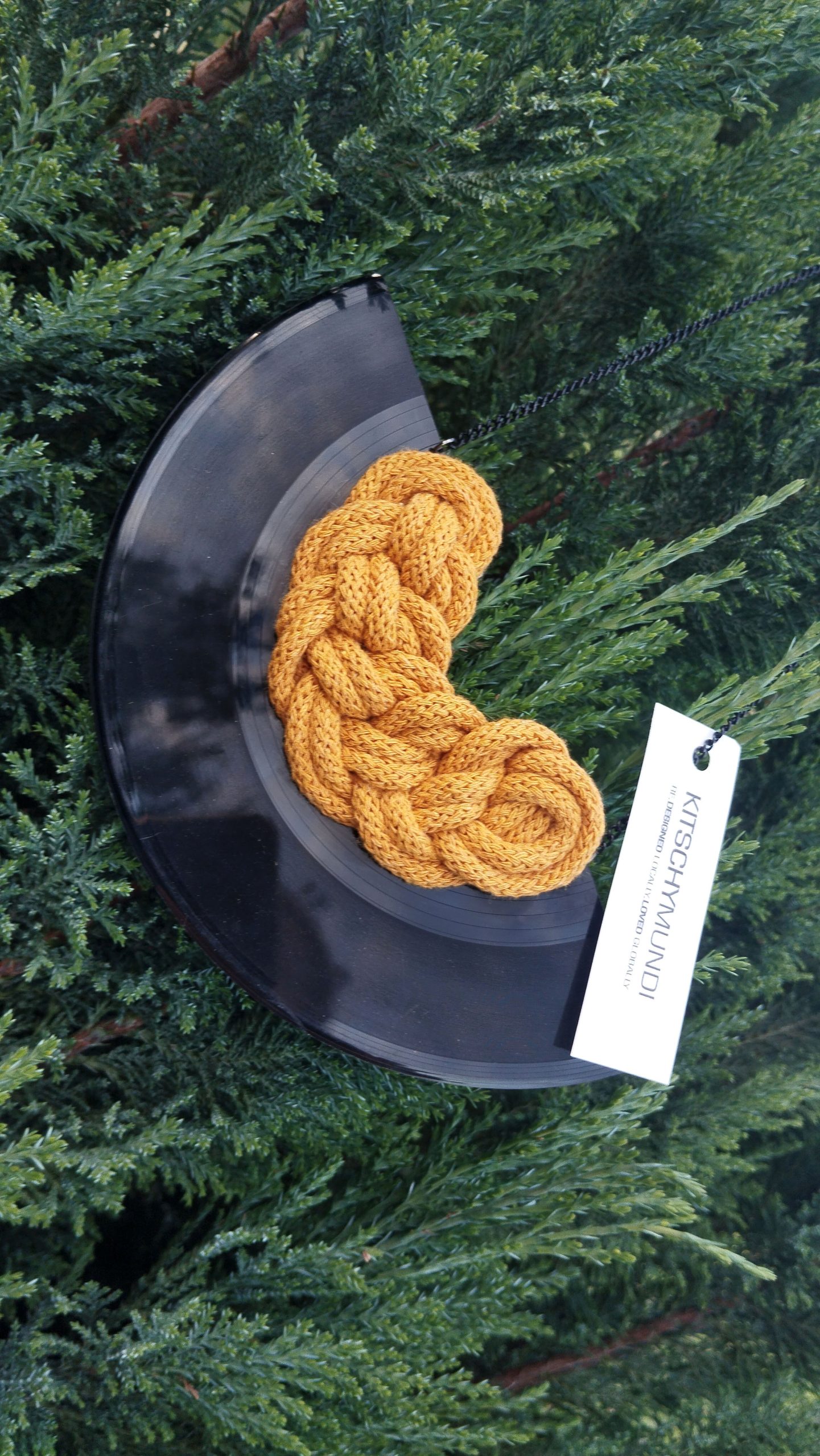 Verižica Vinyl&Rope Mustard 1 - Image 2