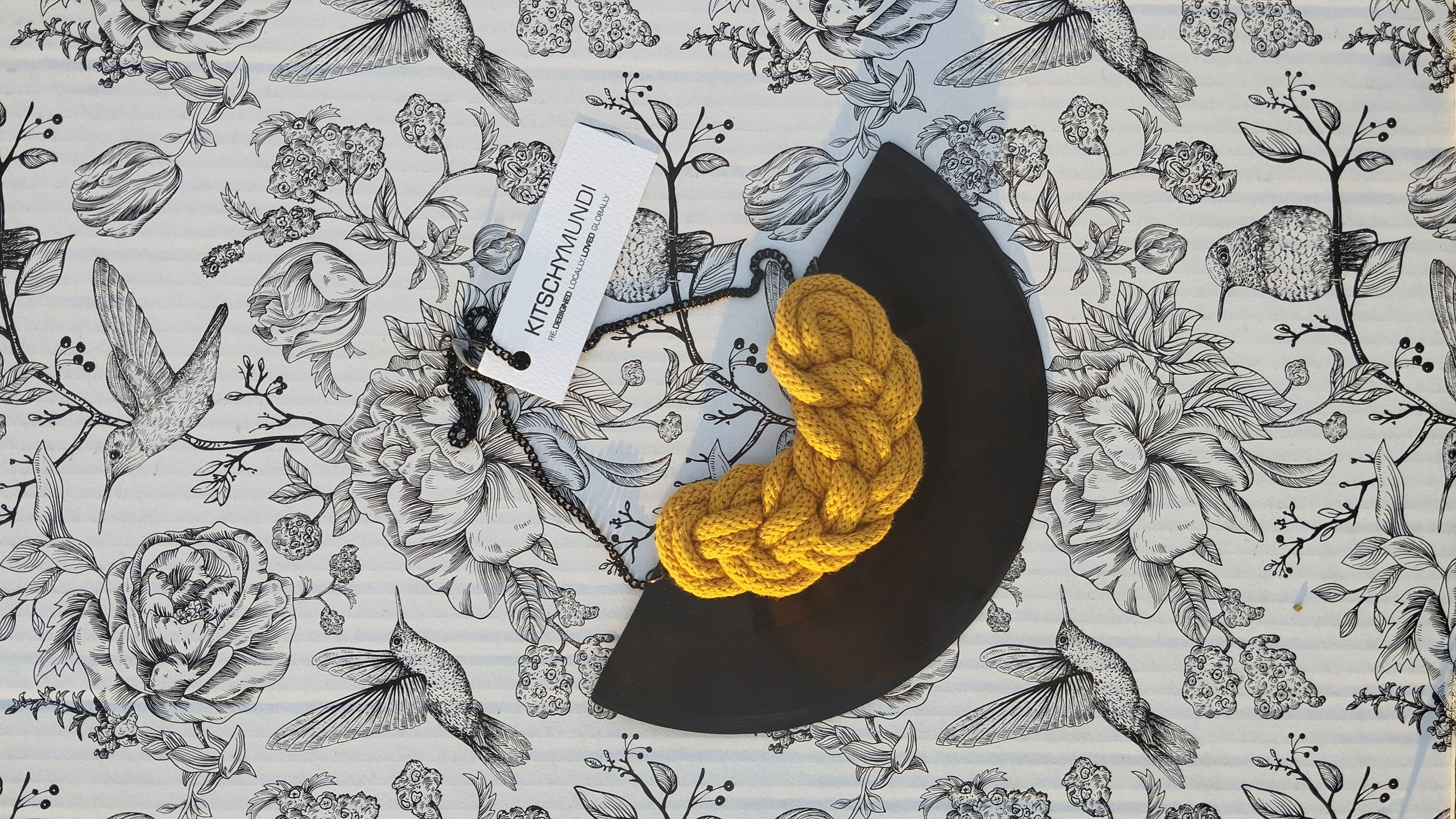 Verižica Vinyl&Rope Mustard 1