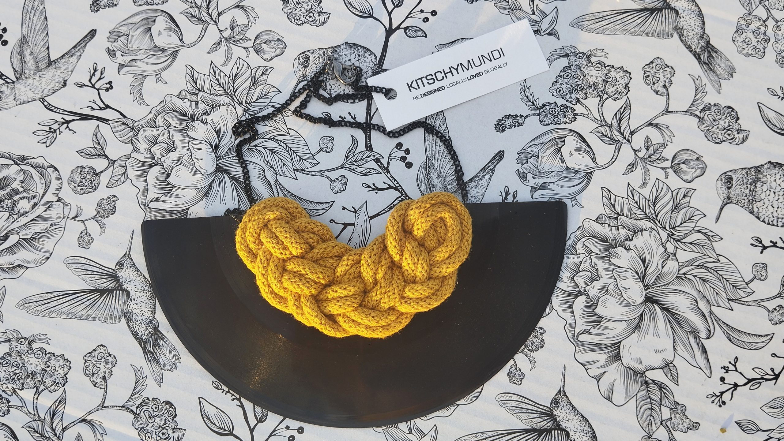Verižica Vinyl&Rope Mustard 1 - Image 3