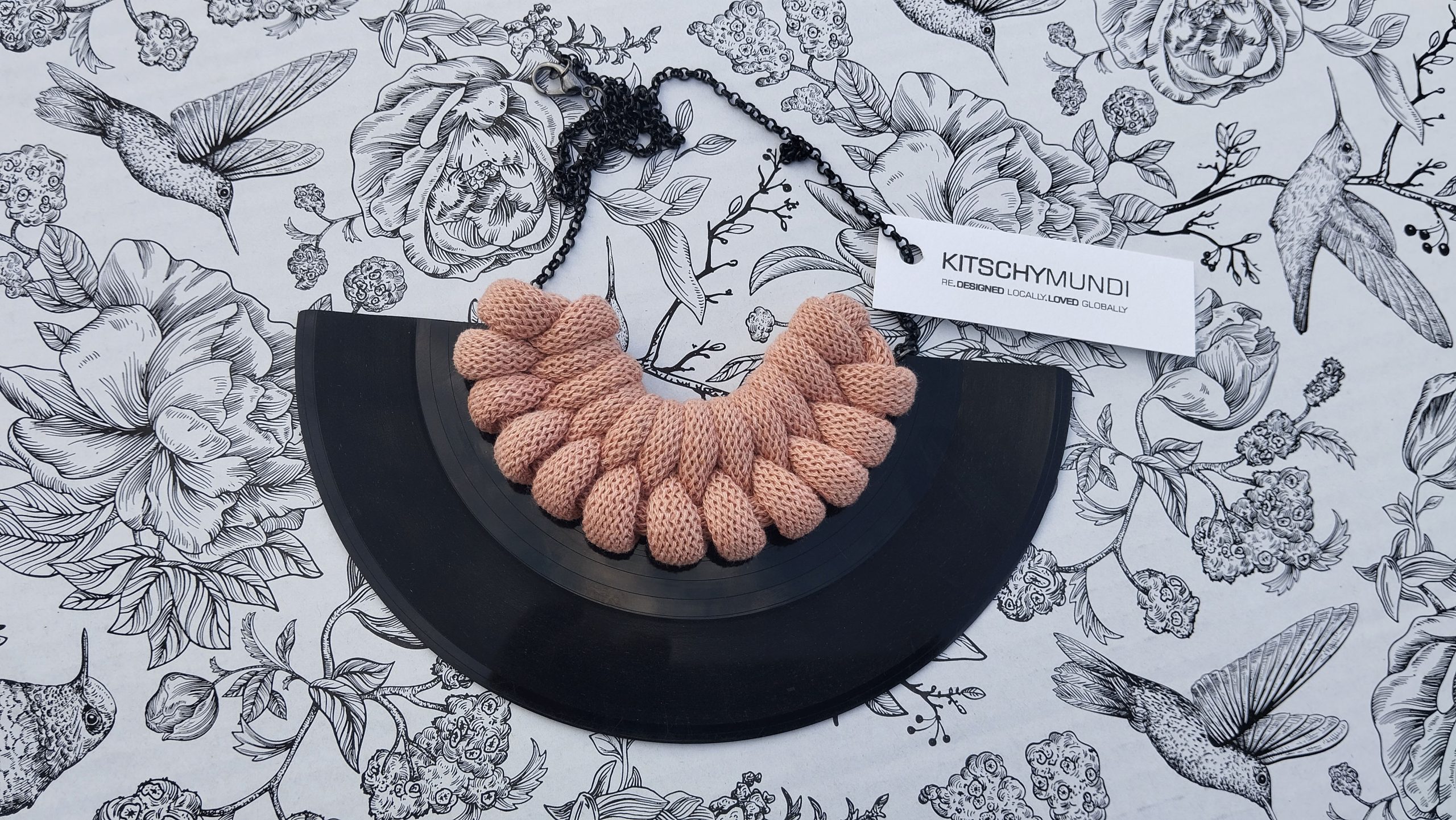 Verižica Vinyl&Rope Knot - Blush