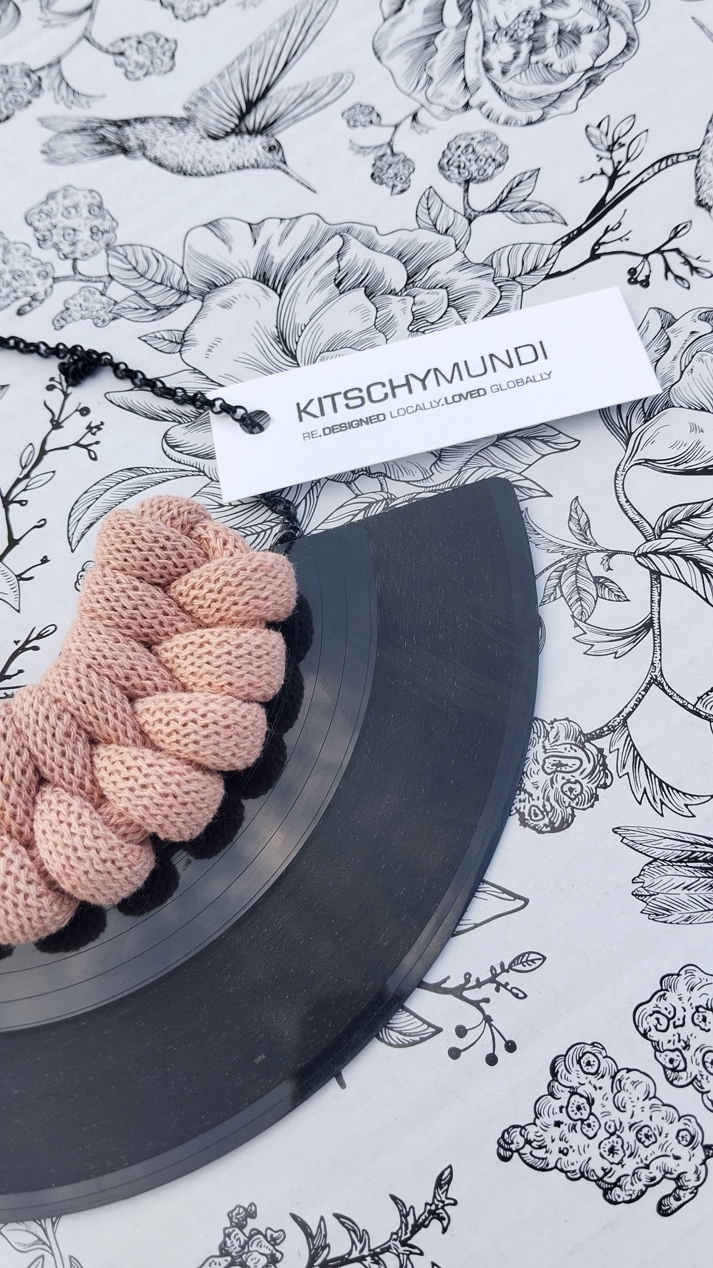 Verižica Vinyl&Rope Knot - Blush - slika 2