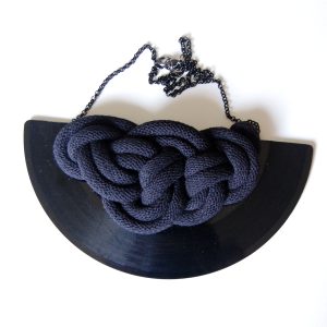 Verižica Vinyl&Rope Wave - Black
